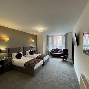 Premier Twin Room